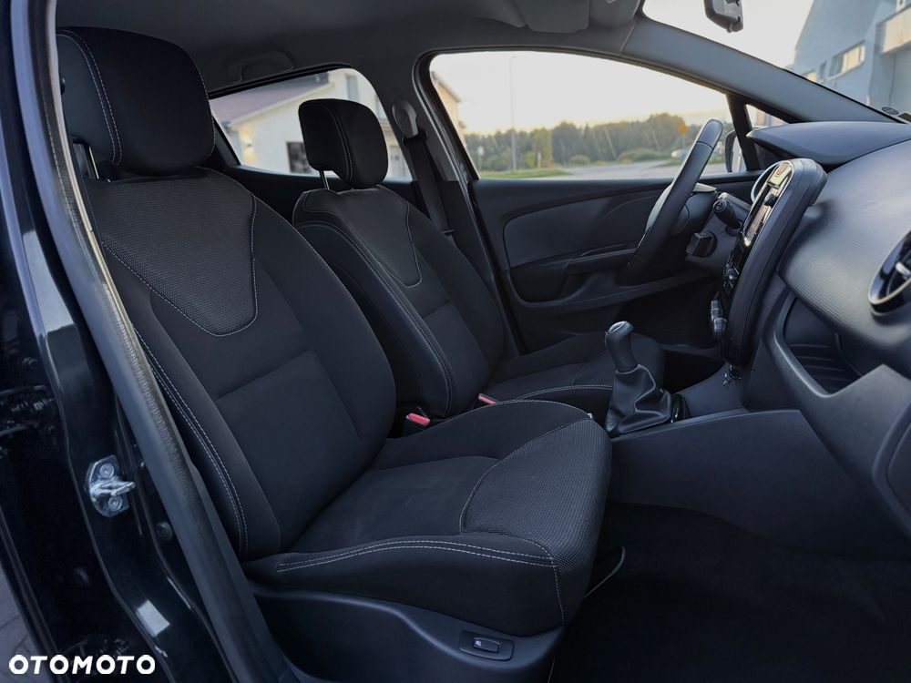 Renault Clio - 21