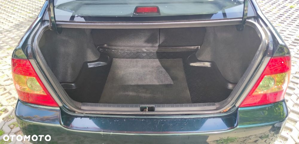 Toyota Corolla 1.6 VVT-i Terra - 17