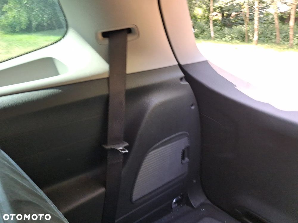 Opel Zafira - 23