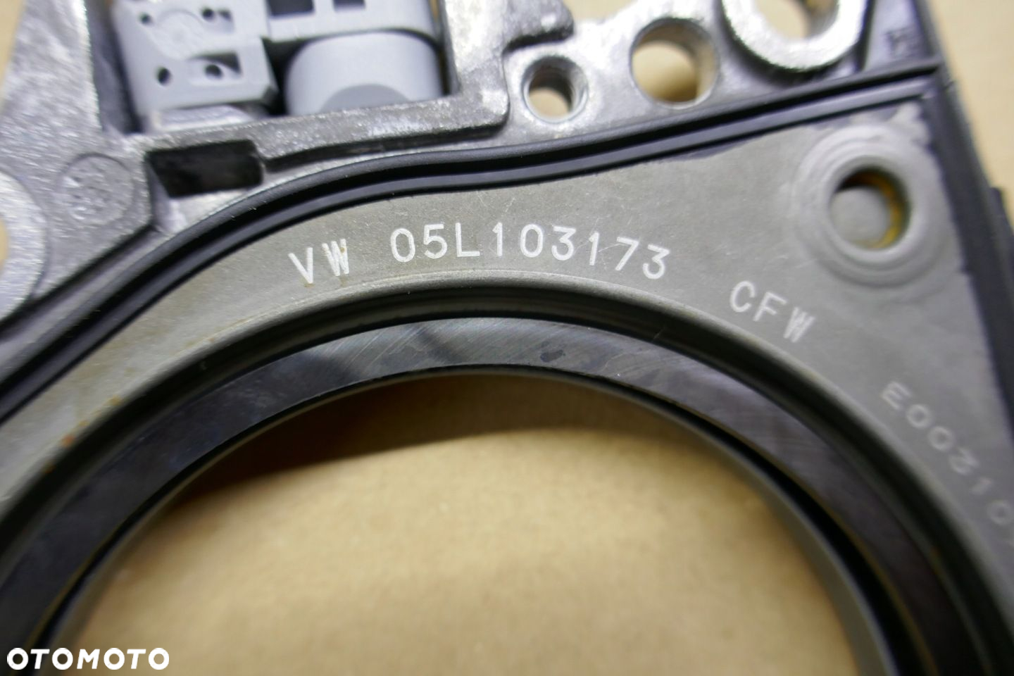 USZCELNIACZ WAŁ KORBOWEGO VW AUDI 05L103173 - 5