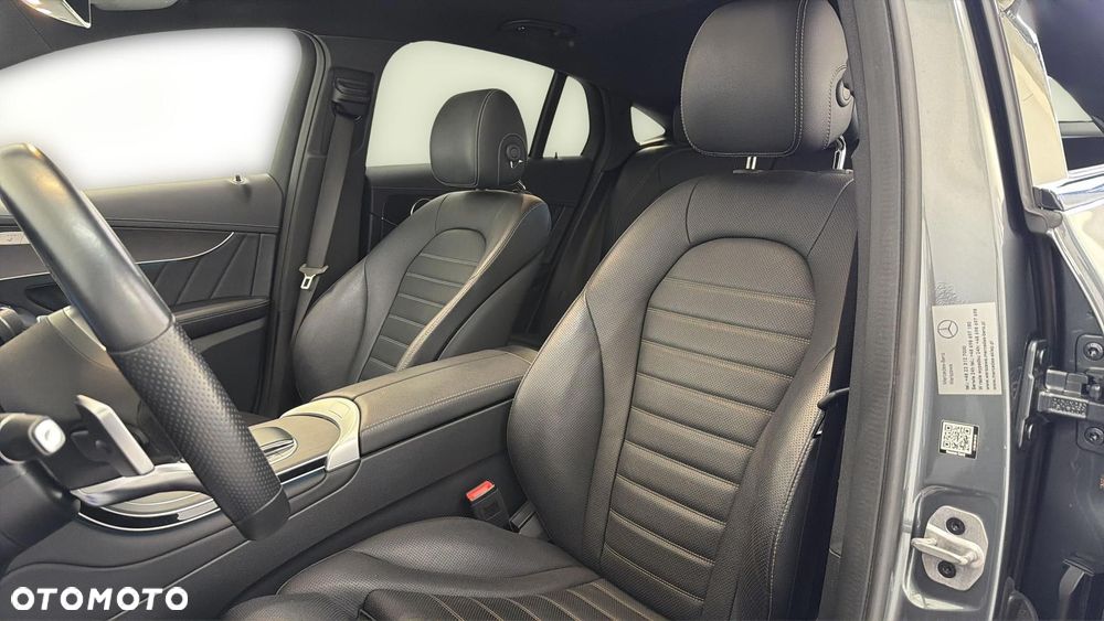 Mercedes-Benz GLC 300 e 4-Matic - 12