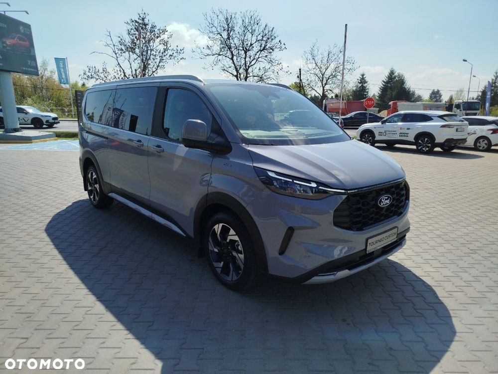 Ford Tourneo Custom - 9