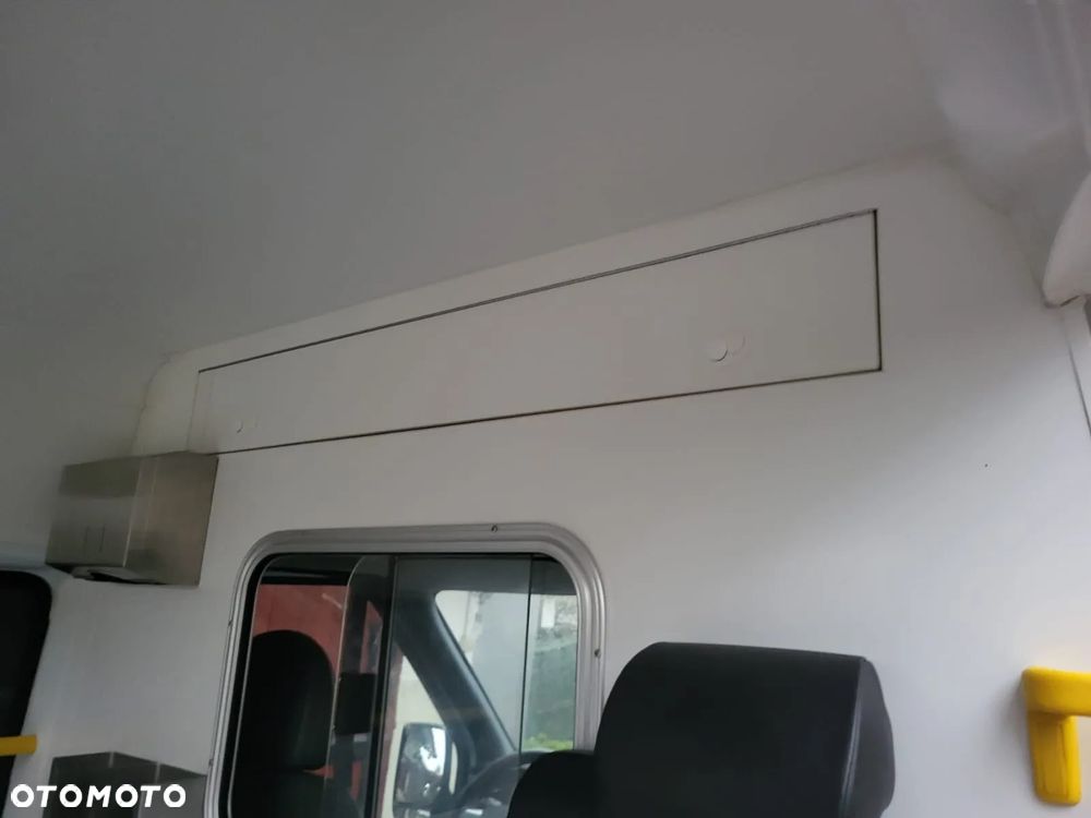 Ford Transit 300S Trend - 14