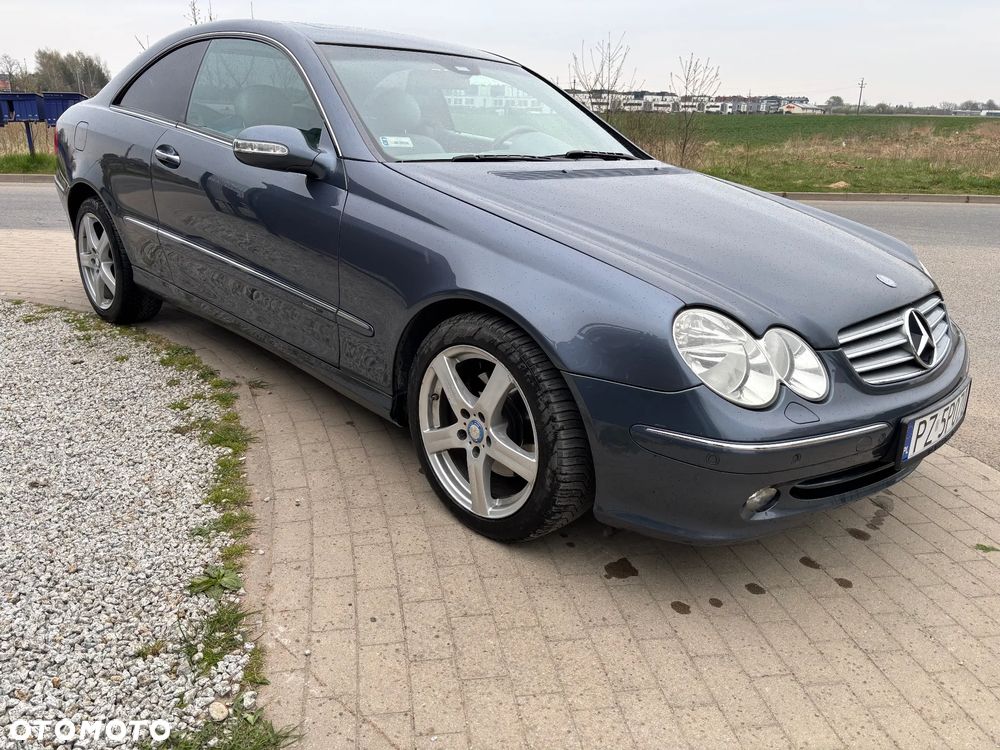 Mercedes-Benz CLK - 4