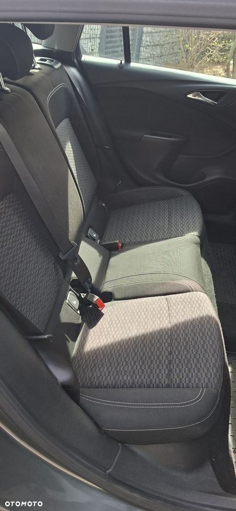 Opel Astra 1.6 CDTI Dynamic - 14