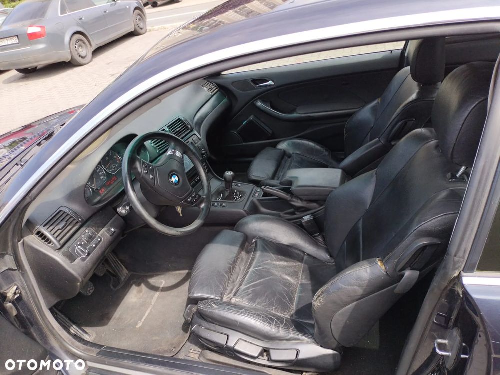 BMW Seria 3 320 CI - 13