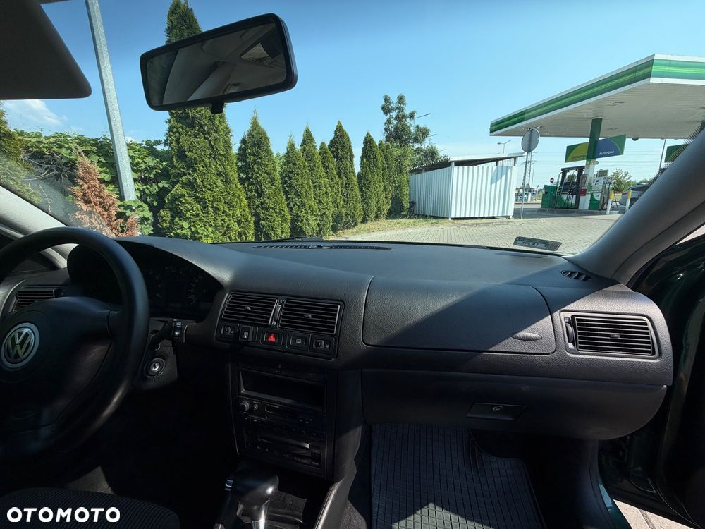 Volkswagen Golf - 27