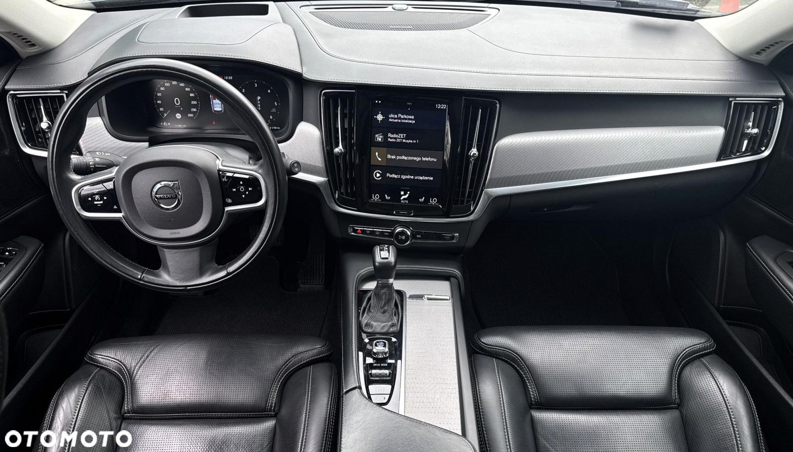 Volvo V90 Cross Country - 10