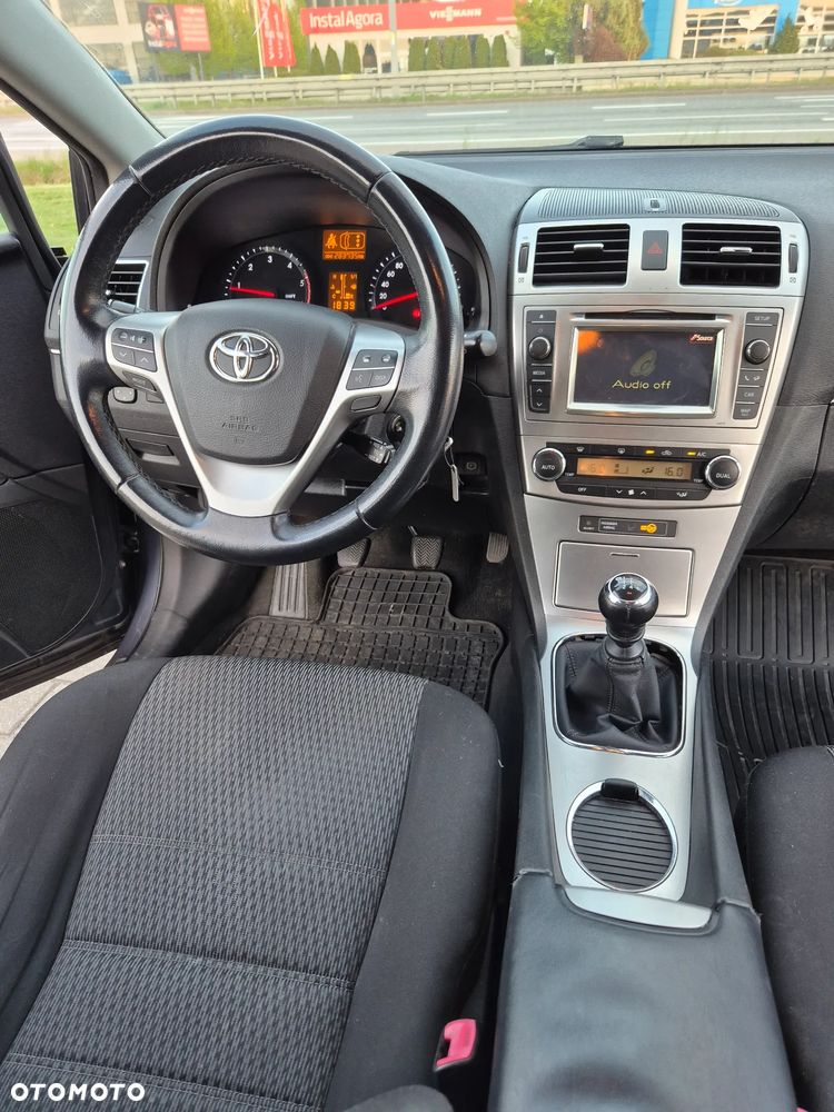 Toyota Avensis 2.0 D-4D Active - 14