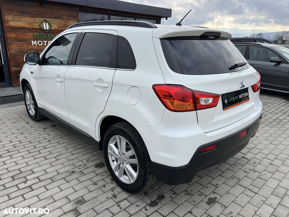 Mitsubishi ASX 1.8 DI-D 2WD Instyle - 10