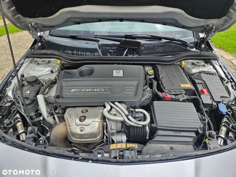 Mercedes-Benz CLA 45 AMG 4Matic 7G-DCT - 11