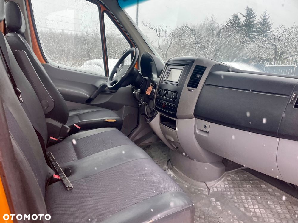 Mercedes-Benz Sprinter - 21