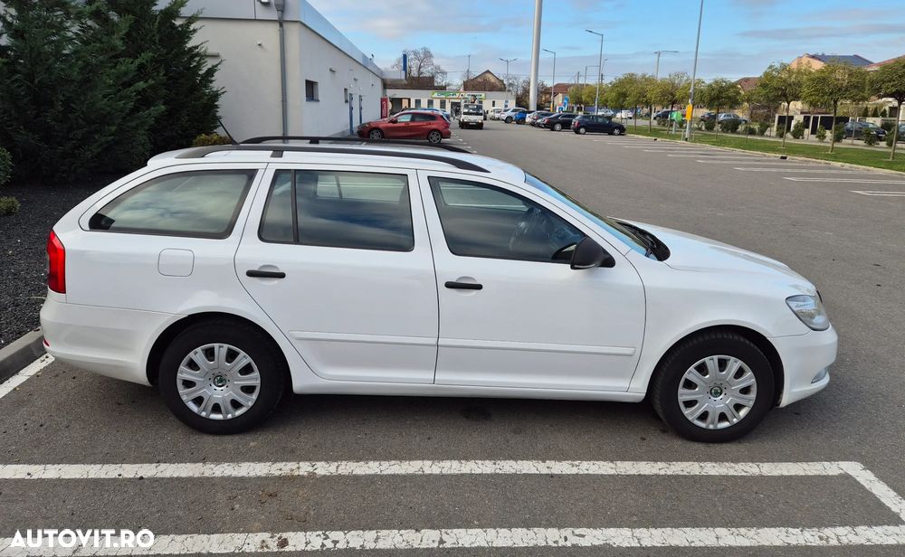 Skoda Octavia 1.6 TDI Ambiente - 10