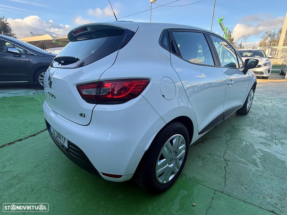 Renault Clio 1.5 dCi Confort - 6