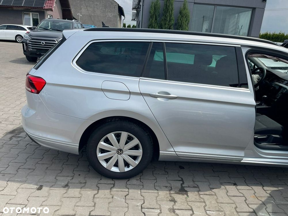 Volkswagen Passat Variant 2.0 TDI SCR DSG Conceptline - 7