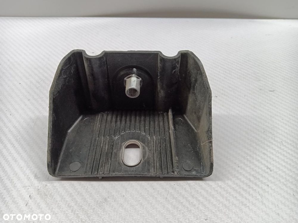 MOCOWANIE CHŁODNICY VW T5 7E0805731 - 1