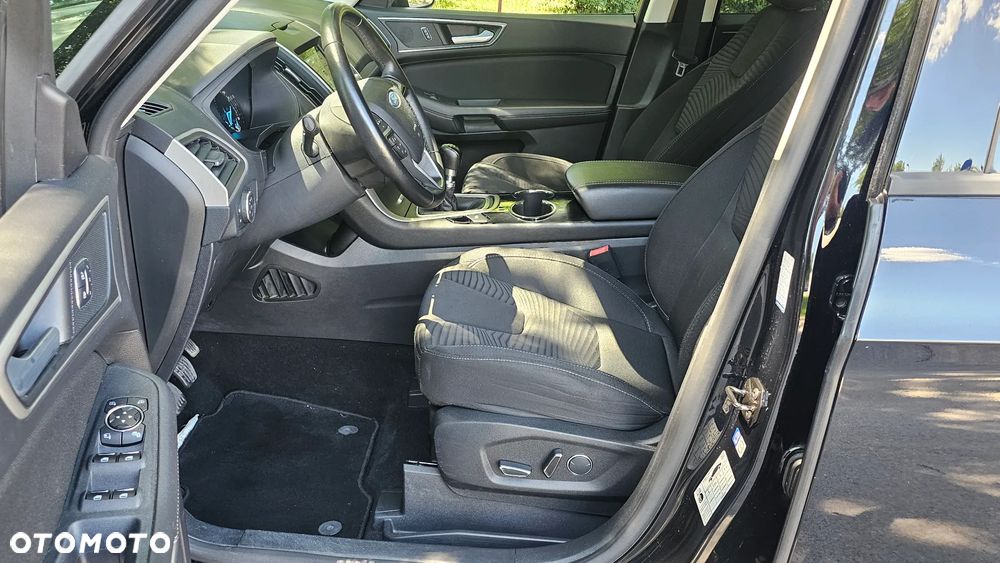 Ford S-Max - 12