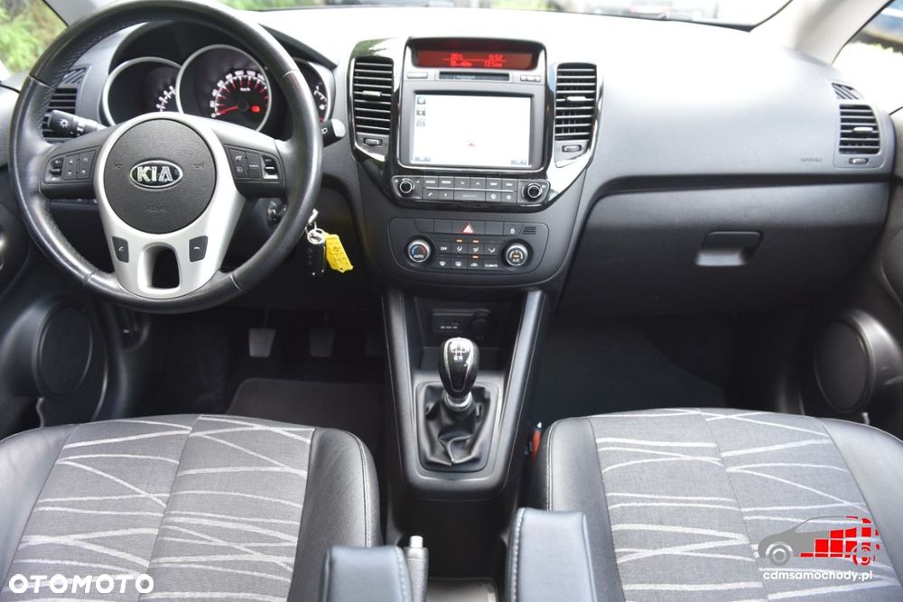 Kia Venga - 22