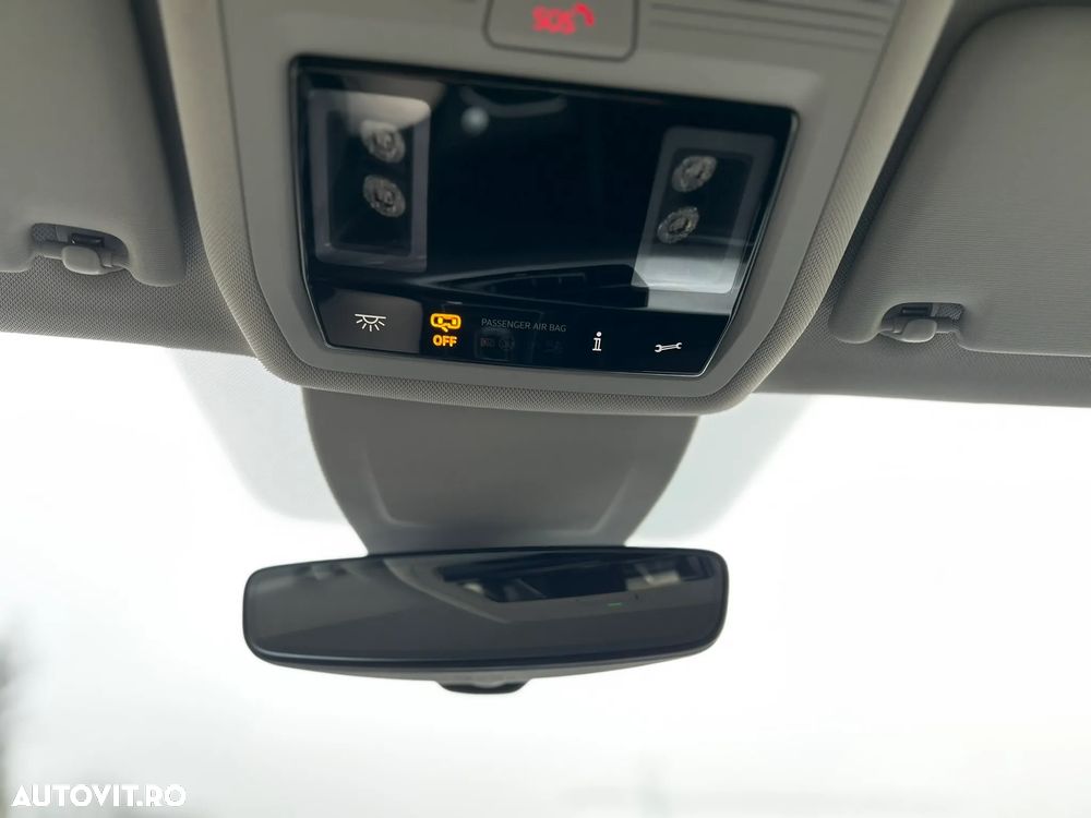 Volkswagen Golf 2.0 TDI Life - 32