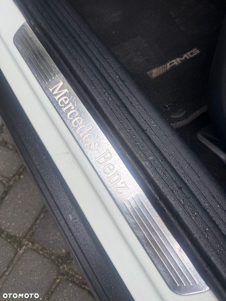 Mercedes-Benz GLA 250 4-Matic - 13