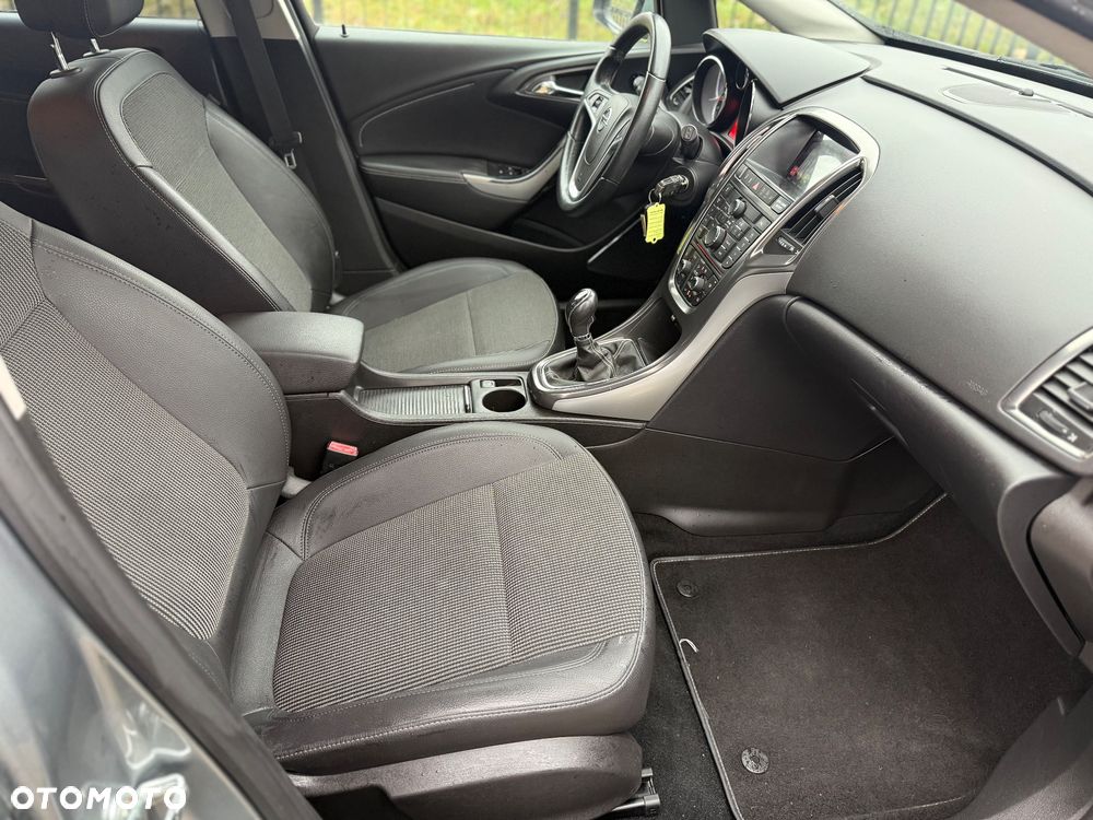 Opel Astra 1.4 Turbo Cosmo - 13