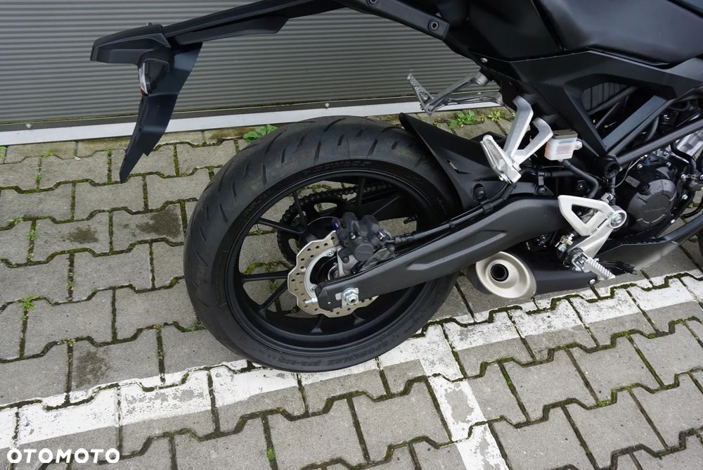 Honda CB - 16
