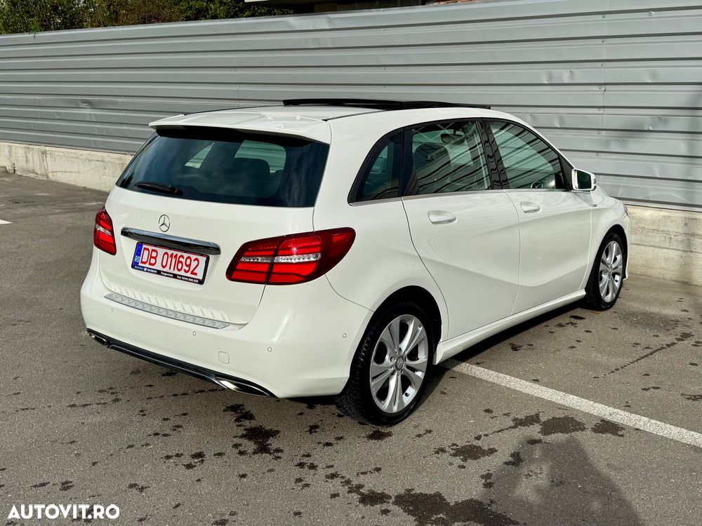 Mercedes-Benz B 180 d 7G-DCT Urban - 4