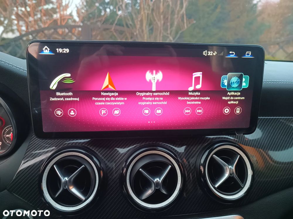 Mercedes-Benz GLA 220 d 7G-DCT UrbanStyle Edition - 20