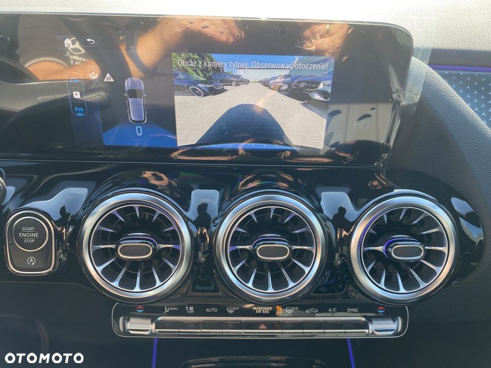 Mercedes-Benz GLA - 20