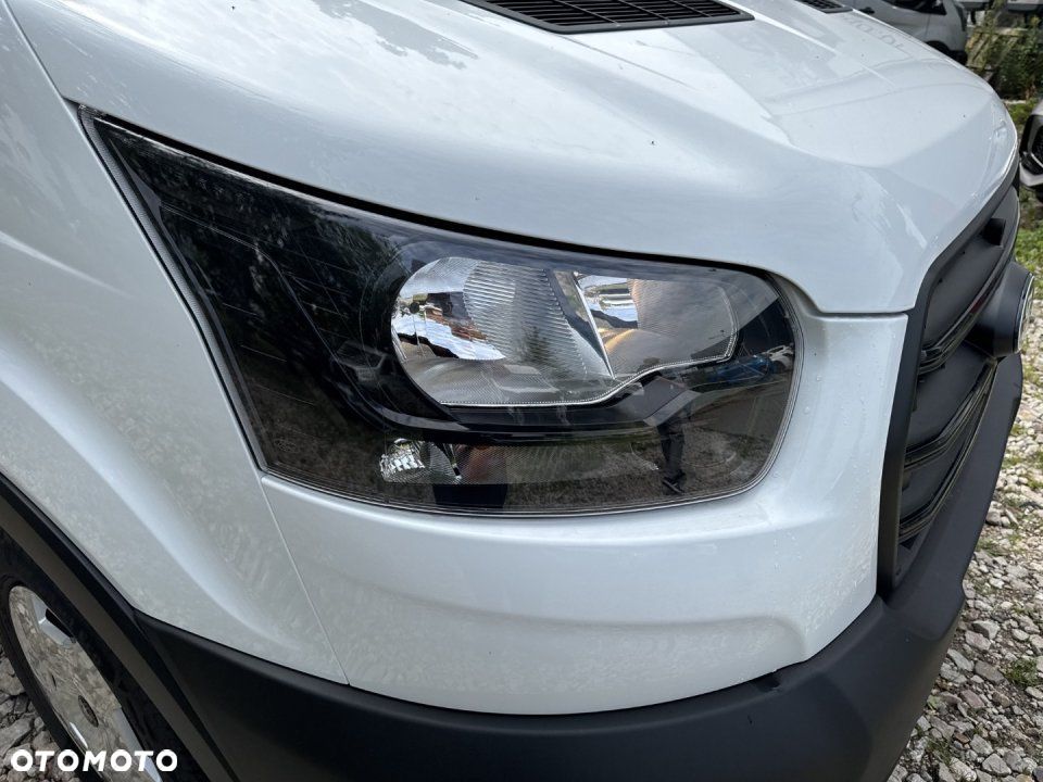 Ford Transit - 26