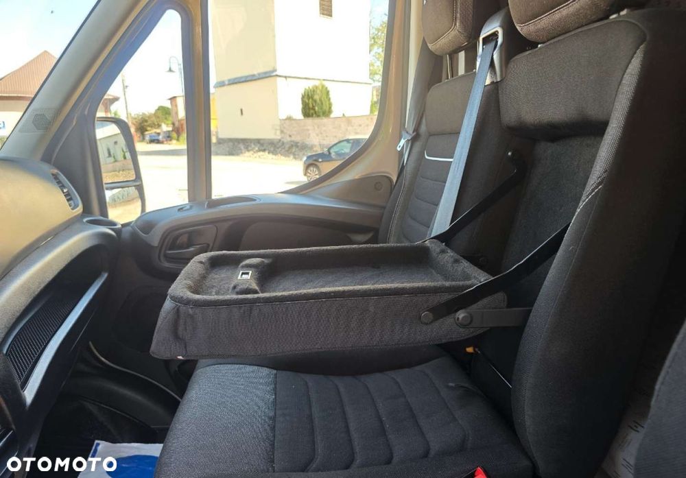 Iveco Daily 35S18 - 12