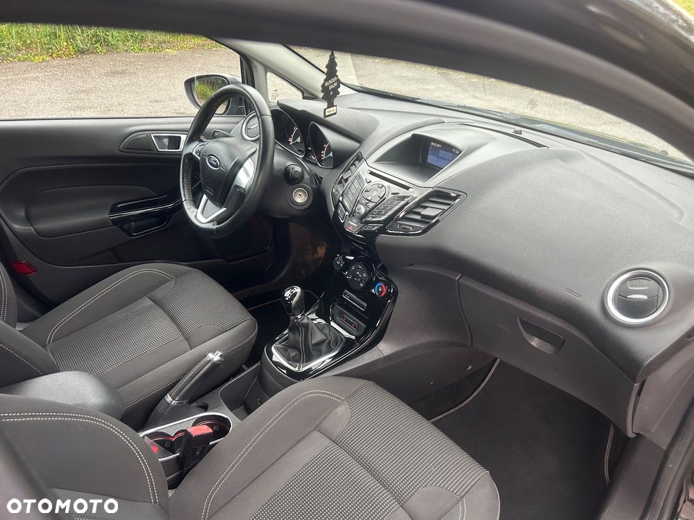 Ford Fiesta 1.0 Celebration - 15