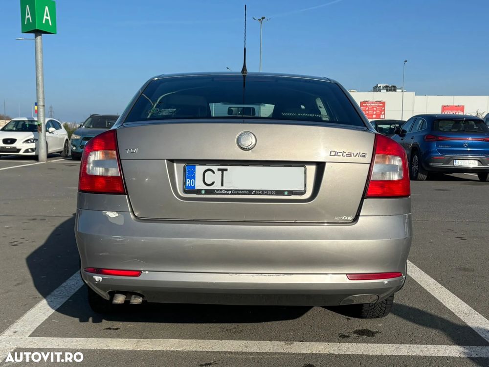 Skoda Octavia - 5