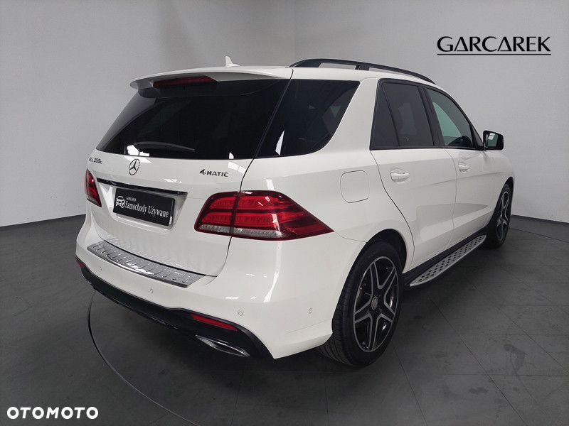 Mercedes-Benz GLE 350 d 4-Matic - 5