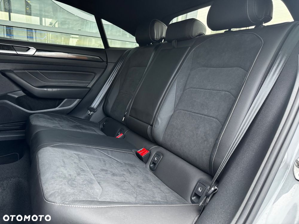 Volkswagen Arteon 2.0 TDI SCR DSG R-Line - 13