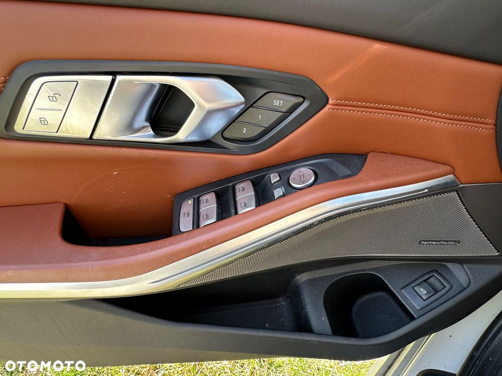 BMW Seria 3 - 16