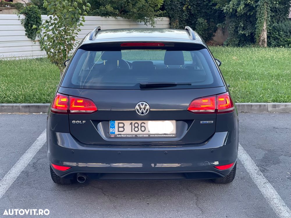 Volkswagen Golf - 5