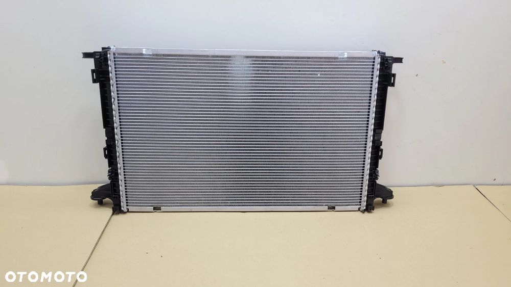 CHŁODNICA WODY AUDI A4 B9 2.0 TFSI 2.0 TDI A5 B9 15- 8W0121251AK 8W0121251L - 2