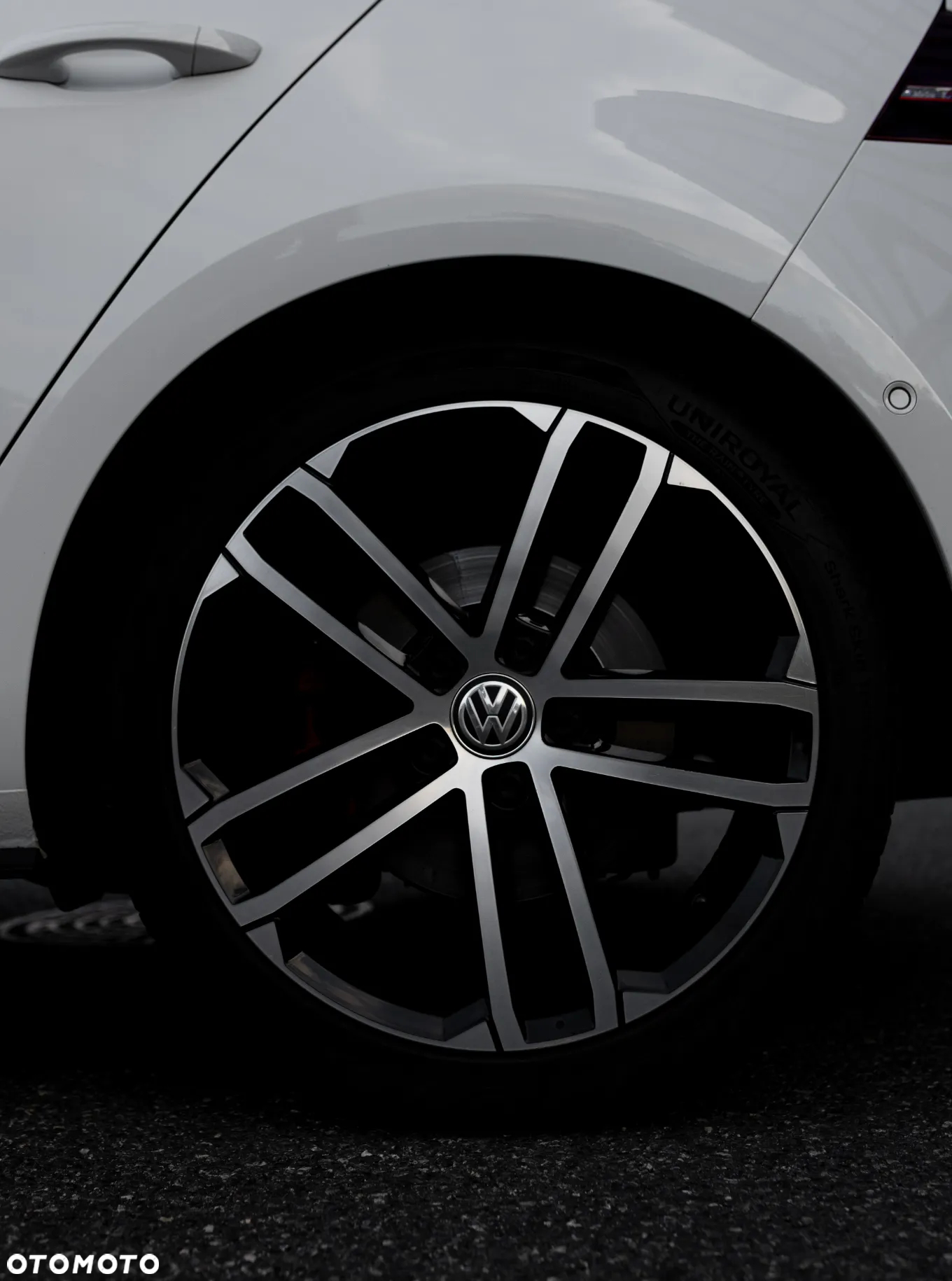 Volkswagen Golf VII 2.0 TDI BMT GTD - 6