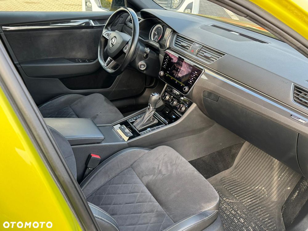 Skoda Superb 2.0 TDI SCR 4x4 Sportline DSG - 15