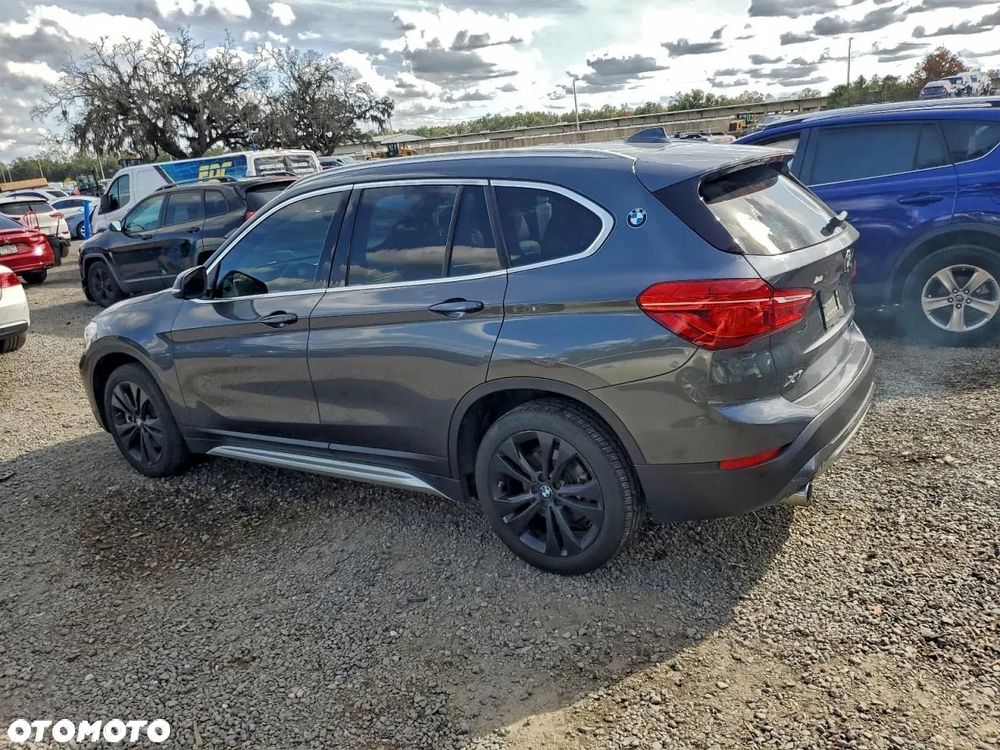 BMW X1 xDrive25i GPF Sport Line sport - 4