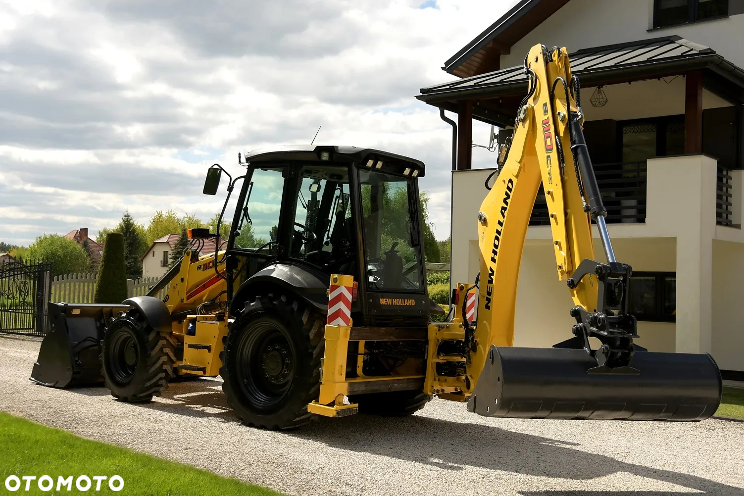 New Holland KOPARKO-ŁADOWARKA * NEW HOLLAND B110C TC * ZNAKOMITY STAN! - 9