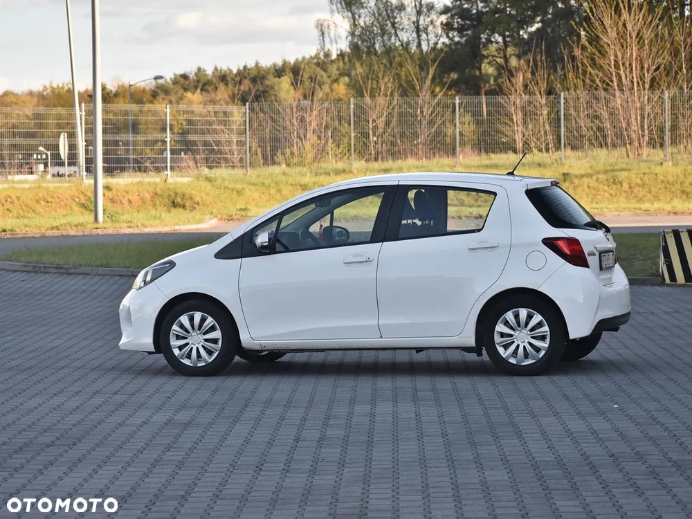 Toyota Yaris 1.0 Active EU6 - 15