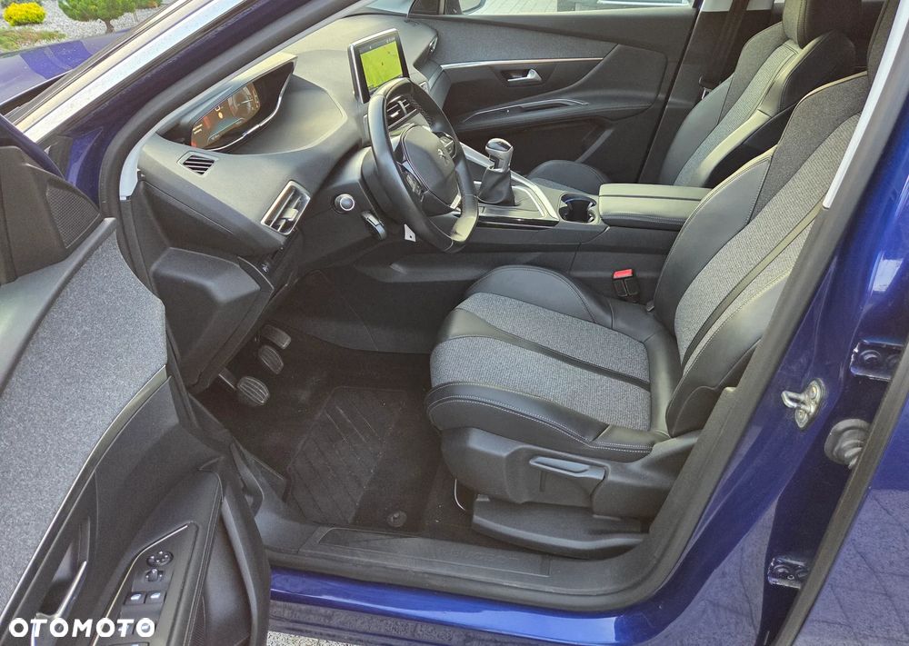 Peugeot 3008 - 11