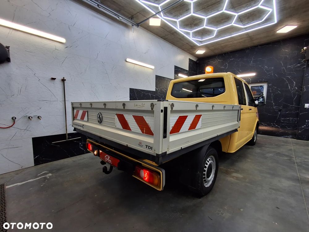 Volkswagen Transporter T6 Doka Dubel Kabina Brygadówka 6 Miejsc Klimatyzacja Tempomat Hak Aluminiowe Burty Światła Dzienne Halogeny Webasto 2016 Rok Euro 6 - 3