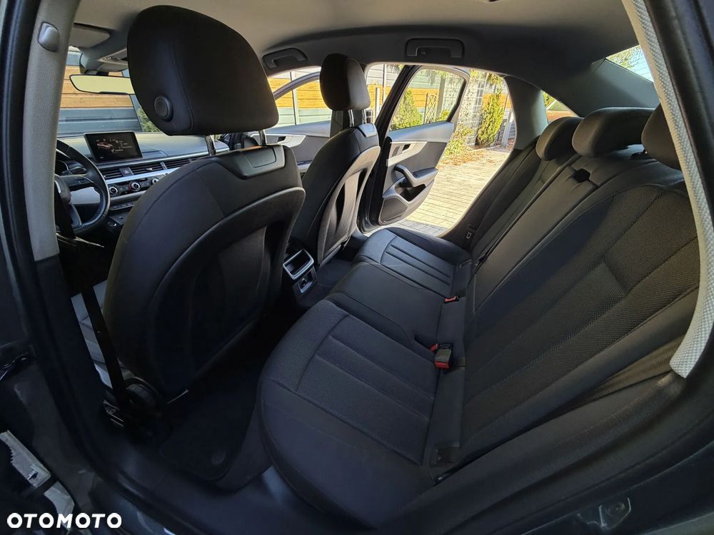 Audi A4 Limousine 2.0 TFSI ultra S tronic - 21