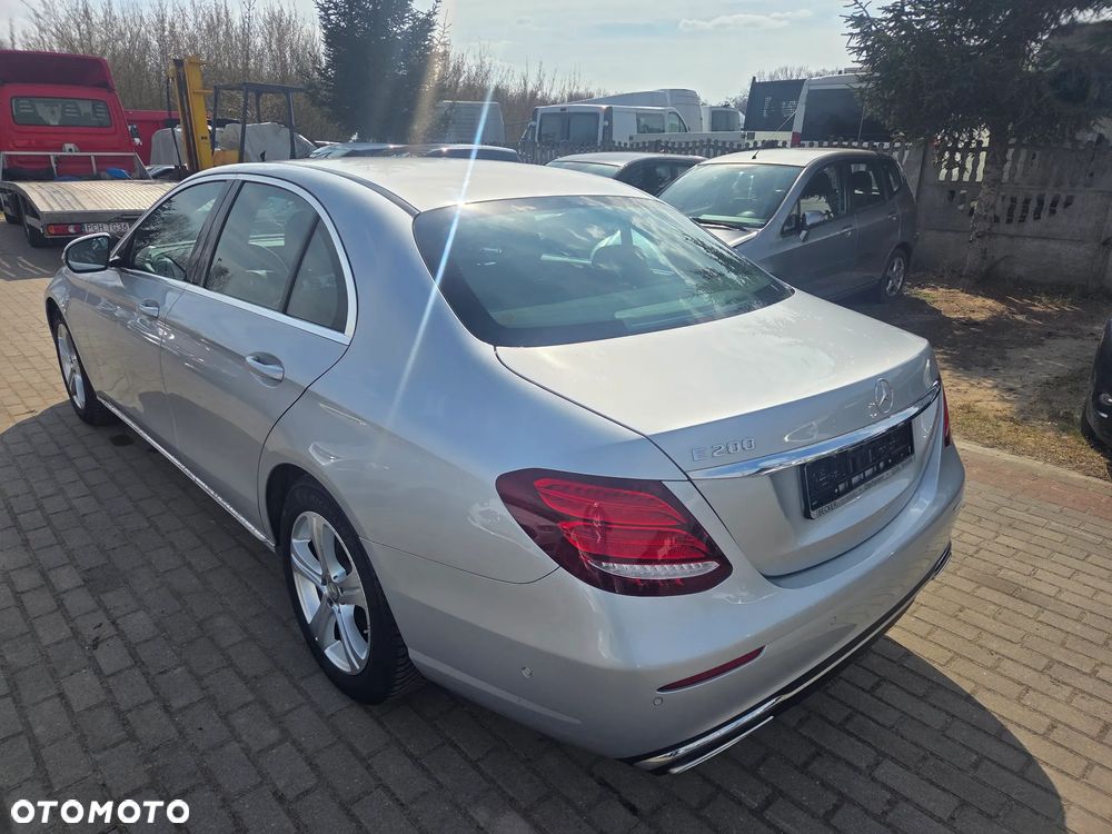 Mercedes-Benz Klasa E - 3