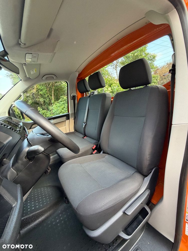 Volkswagen Transporter - 17