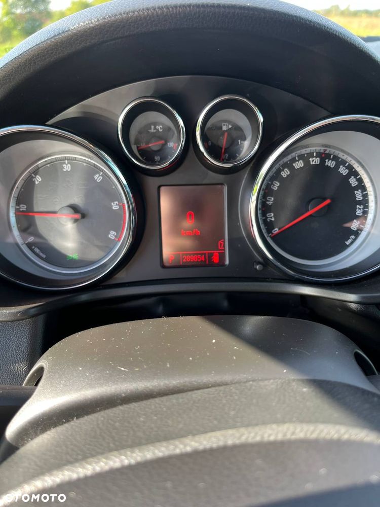 Opel Insignia 2.0 CDTI Sport - 30