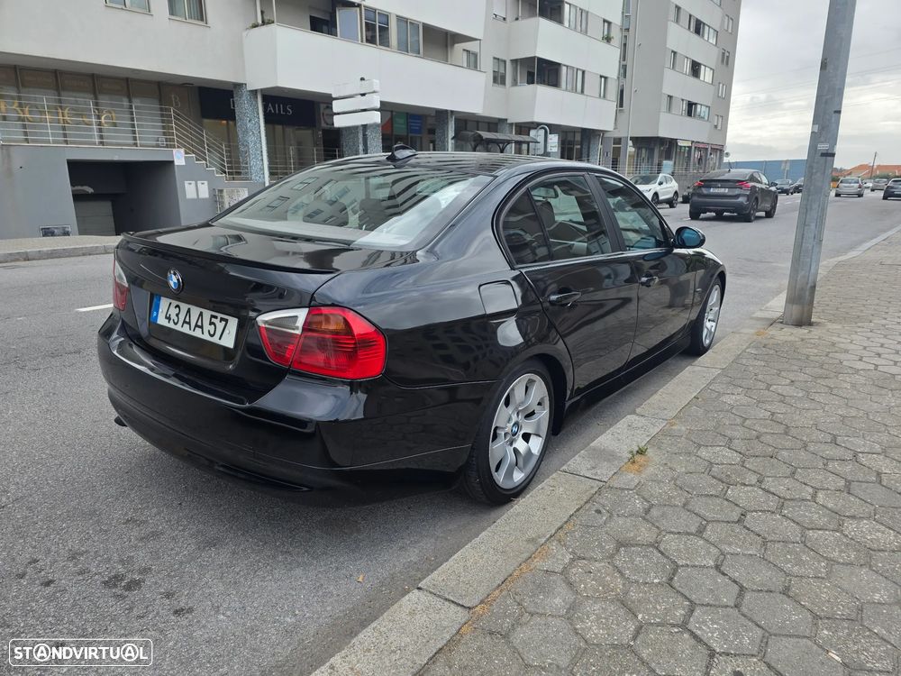 BMW 320 - 4